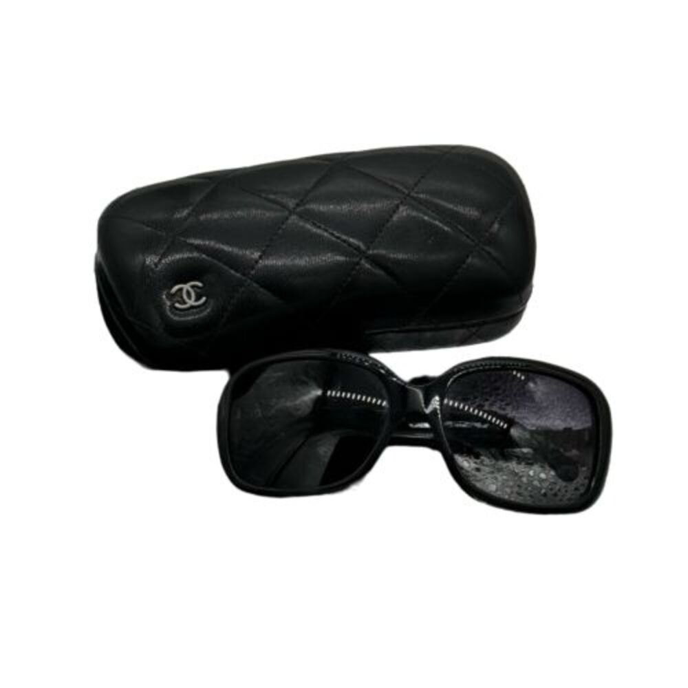Chanel Sunglasses‎ Womens Black White CC Bow Ribbon Silver Logo Oversized